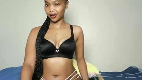Snapshot of hot_sexy_babe chatting on May 15, 2026, 2:13 pm Bellah online show from May 15, 2026, 2:13 pm