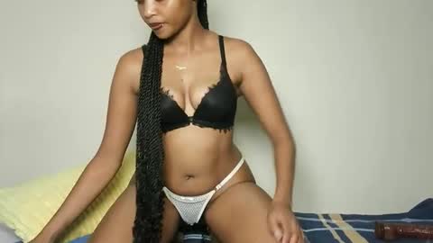 Snapshot of hot_sexy_babe chatting on May 16, 2026, 10:01 am Bellah online show from May 16, 2026, 10:01 am