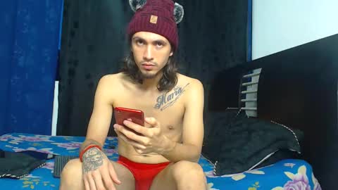 Hot Sharks   online show from November 10, 2025, 10:36 am