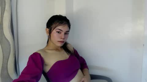 Snapshot of hot_yanna143 chatting on June 4, 2026, 9:32 pm Yanna online show from June 4, 2026, 9:32 pm