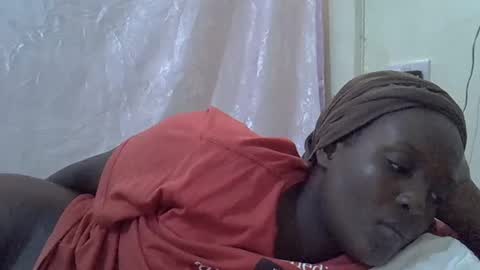 hot_zelinda online show from July 13, 2026, 7:55 am