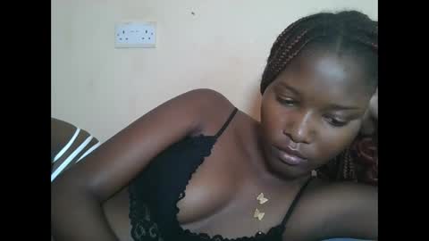 Snapshot of hotbabbee chatting on September 26, 2025, 8:29 am love online show from September 26, 2025, 8:29 am