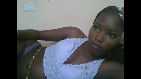 Snapshot of hotbabbee chatting on October 10, 2025, 8:35 am love online show from October 10, 2025, 8:35 am