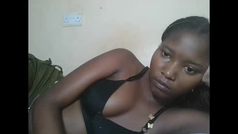 Snapshot of hotbabbee chatting on October 31, 2025, 8:32 pm love online show from October 31, 2025, 8:32 pm