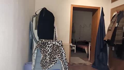 Snapshot of hotbettybellucci chatting on October 31, 2025, 7:04 pm Betty Bellucci online show from October 31, 2025, 7:04 pm