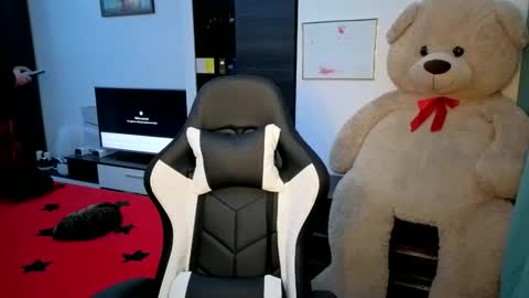 Hotboyshorny online show from April 28, 2026, 9:47 am