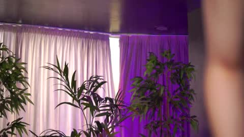 Anais online show from October 24, 2025, 8:44 am