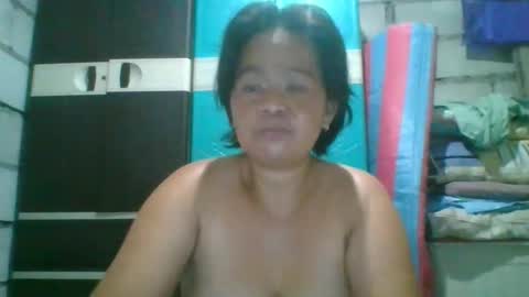 Snapshot of hotchicks4uxx chatting on January 16, 2026, 9:24 am hotchicks4uxx online show from January 16, 2026, 9:24 am