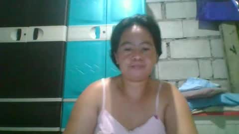 Snapshot of hotchicks4uxx chatting on February 15, 2026, 1:31 pm hotchicks4uxx online show from February 15, 2026, 1:31 pm