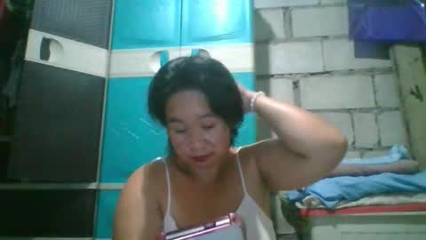 Snapshot of hotchicks4uxx chatting on February 18, 2026, 1:29 pm hotchicks4uxx online show from February 18, 2026, 1:29 pm