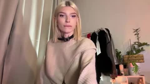 Snapshot of hotchubently chatting on October 17, 2025, 3:25 pm hotchubently online show from October 17, 2025, 3:25 pm