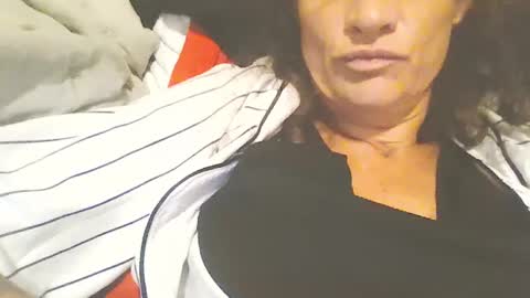 Snapshot of hotcouple1319 chatting on September 16, 2025, 6:03 am hotcouple1319 online show from September 16, 2025, 6:03 am