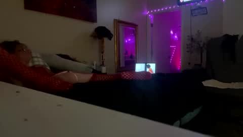 Snapshot of hotcouple1319 chatting on October 8, 2025, 7:50 am hotcouple1319 online show from October 8, 2025, 7:50 am