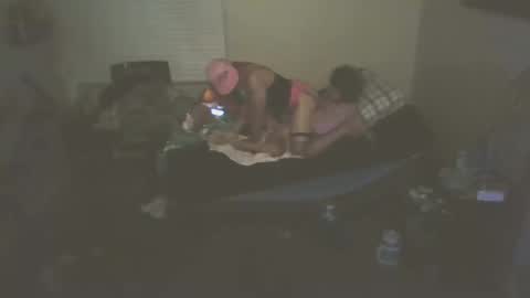 Snapshot of hotcouple1319 chatting on October 21, 2025, 4:35 am hotcouple1319 online show from October 21, 2025, 4:35 am