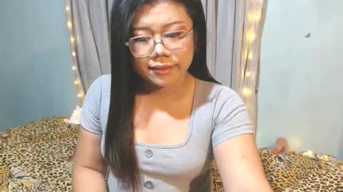 hotcumduo_goddess online show from May 5, 2026, 2:14 pm