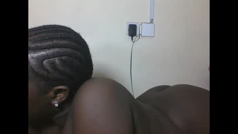 Snapshot of hotebbbyy chatting on December 30, 2024, 10:12 pm EBBY online show from December 30, 2024, 10:12 pm