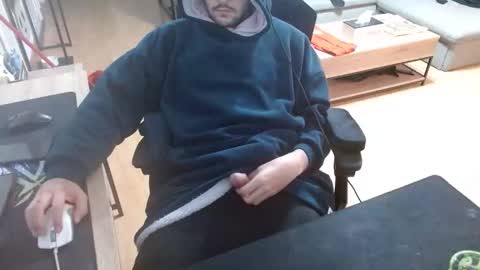 Snapshot of hotfilled chatting on November 16, 2025, 5:29 pm Mephisto667 online show from November 16, 2025, 5:29 pm