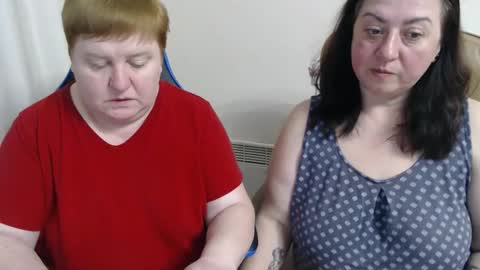 Snapshot of hotfiremommy chatting on March 18, 2026, 8:12 pm LimonkaFire online show from March 18, 2026, 8:12 pm