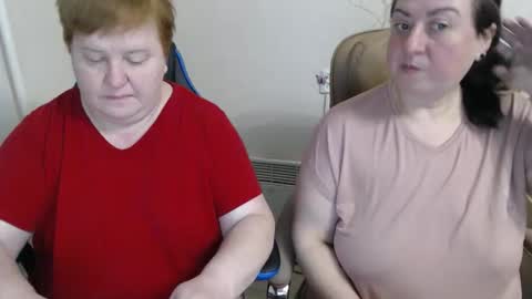 Snapshot of hotfiremommy chatting on March 19, 2026, 6:45 pm LimonkaFire online show from March 19, 2026, 6:45 pm