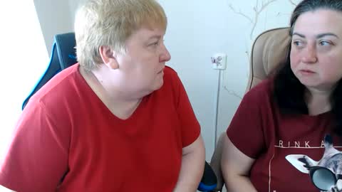 Snapshot of hotfiremommy chatting on June 11, 2026, 8:56 am LimonkaFire online show from June 11, 2026, 8:56 am