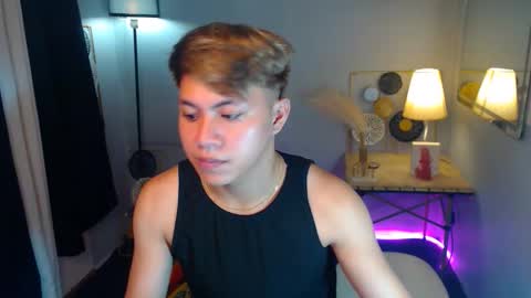 Snapshot of hotfucker_drei chatting on September 24, 2025, 7:55 am hotfucker_drei online show from September 24, 2025, 7:55 am