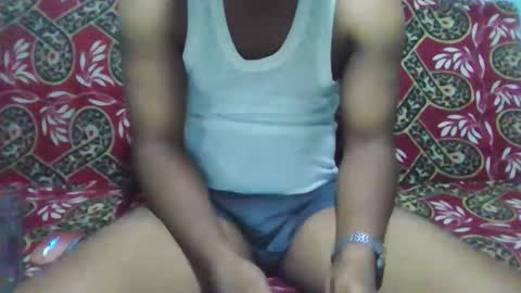 hotguyy001 online show from May 22, 2026, 2:51 am