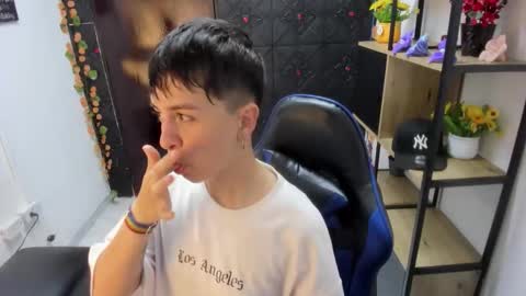 Snapshot of hothannah_ chatting on April 15, 2026, 2:40 am hannah online show from April 15, 2026, 2:40 am