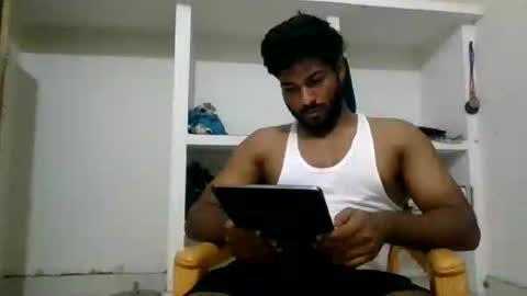 hothunkman352176 online show from June 30, 2026, 7:04 pm