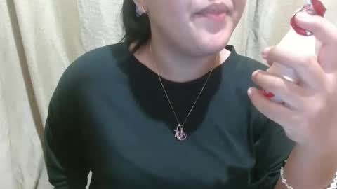 Snapshot of hotiemorenagurl18 chatting on September 16, 2025, 6:25 am hotiemorenagurl18 online show from September 16, 2025, 6:25 am