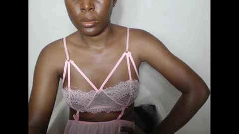 Snapshot of hotjessie0 chatting on February 4, 2025, 4:05 am hotjessie0 online show from February 4, 2025, 4:05 am