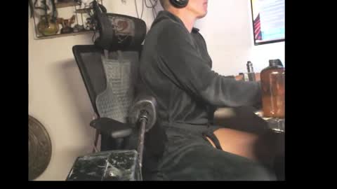 hotkinkytat online show from April 11, 2026, 11:25 am