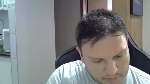 Snapshot of hotmaleintelligent chatting on January 14, 2026, 1:28 pm GorgeousBrunet online show from January 14, 2026, 1:28 pm