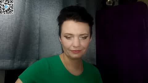Snapshot of hotmamaqueen234 chatting on May 6, 2026, 8:25 pm hotmamaqueen234 online show from May 6, 2026, 8:25 pm