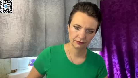 Snapshot of hotmamaqueen234 chatting on May 31, 2026, 11:28 am hotmamaqueen234 online show from May 31, 2026, 11:28 am