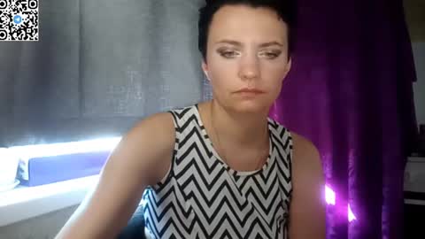 Snapshot of hotmamaqueen234 chatting on June 8, 2026, 1:33 pm hotmamaqueen234 online show from June 8, 2026, 1:33 pm