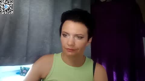 Snapshot of hotmamaqueen234 chatting on June 12, 2026, 12:26 pm hotmamaqueen234 online show from June 12, 2026, 12:26 pm