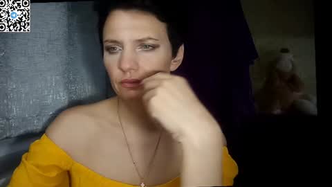 Snapshot of hotmamaqueen234 chatting on June 15, 2026, 7:27 pm hotmamaqueen234 online show from June 15, 2026, 7:27 pm