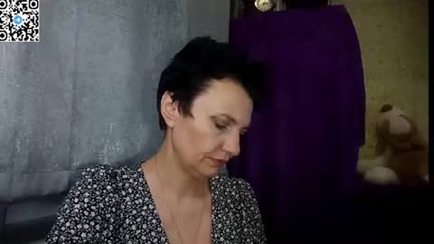 Snapshot of hotmamaqueen234 chatting on June 19, 2026, 12:04 am hotmamaqueen234 online show from June 19, 2026, 12:04 am