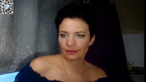 Snapshot of hotmamaqueen234 chatting on June 22, 2026, 7:05 am hotmamaqueen234 online show from June 22, 2026, 7:05 am