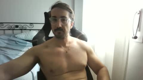 hotman_40_ online show from September 14, 2025, 1:43 pm