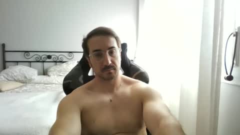 hotman_40_ online show from April 16, 2026, 3:35 pm