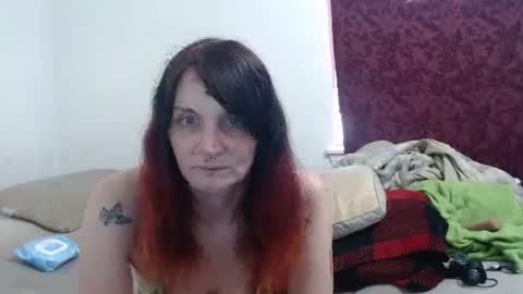 Snapshot of hotmodel1984 chatting on October 7, 2025, 6:38 pm hotmodel1984 online show from October 7, 2025, 6:38 pm