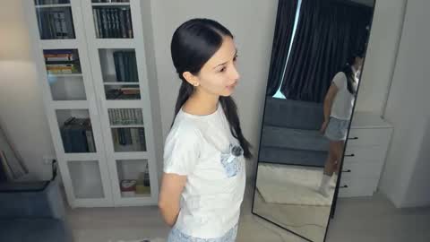 Snapshot of hotmodeon chatting on February 20, 2026, 8:16 am Cherry online show from February 20, 2026, 8:16 am