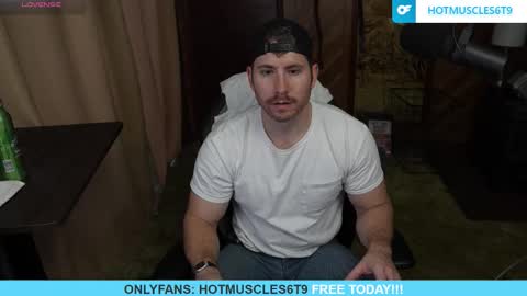 hotmuscles6t9 online show from February 1, 2026, 11:36 pm