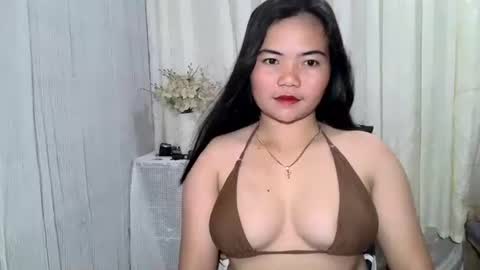hotness_joy online show from June 3, 2026, 12:35 am