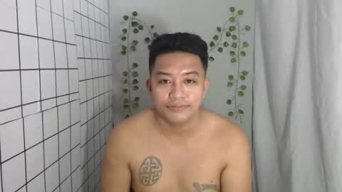 Snapshot of hotnielkhalifa chatting on October 5, 2025, 1:42 pm neilkhalifa online show from October 5, 2025, 1:42 pm