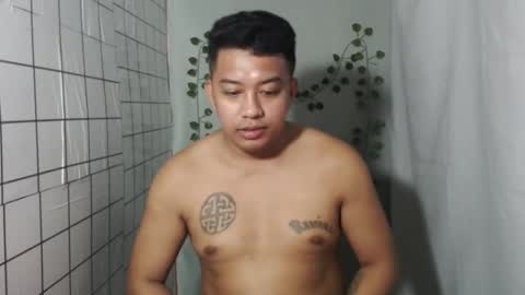 Snapshot of hotnielkhalifa chatting on October 22, 2025, 7:57 pm neilkhalifa online show from October 22, 2025, 7:57 pm