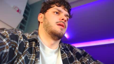 Snapshot of hotpolishsausage chatting on December 4, 2025, 2:10 am Jason online show from December 4, 2025, 2:10 am