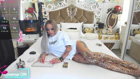 Snapshot of hotred69xxx chatting on January 4, 2025, 5:58 pm Delya- online show from January 4, 2025, 5:58 pm