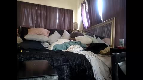 Snapshot of hotrox6942 chatting on February 25, 2026, 7:12 pm hotrox6942 online show from February 25, 2026, 7:12 pm